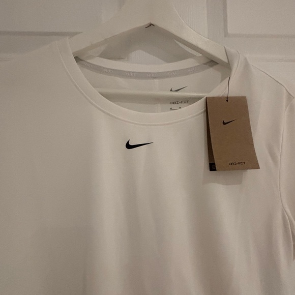 Nike Dri Fit One Women's White Crop Top - Picture 3 of 4